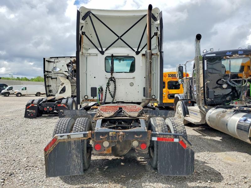 2018 Peterbilt 579 Semi Truck