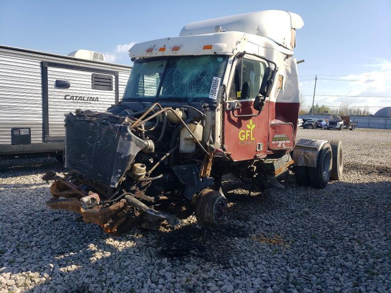 2007 Freigliner Conventional Columbia