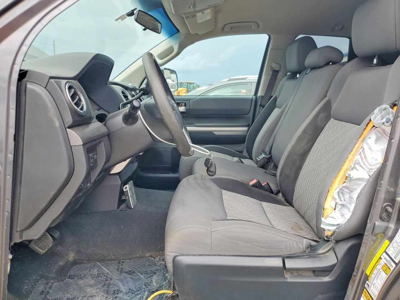 2015 Toyota Tundra SR5