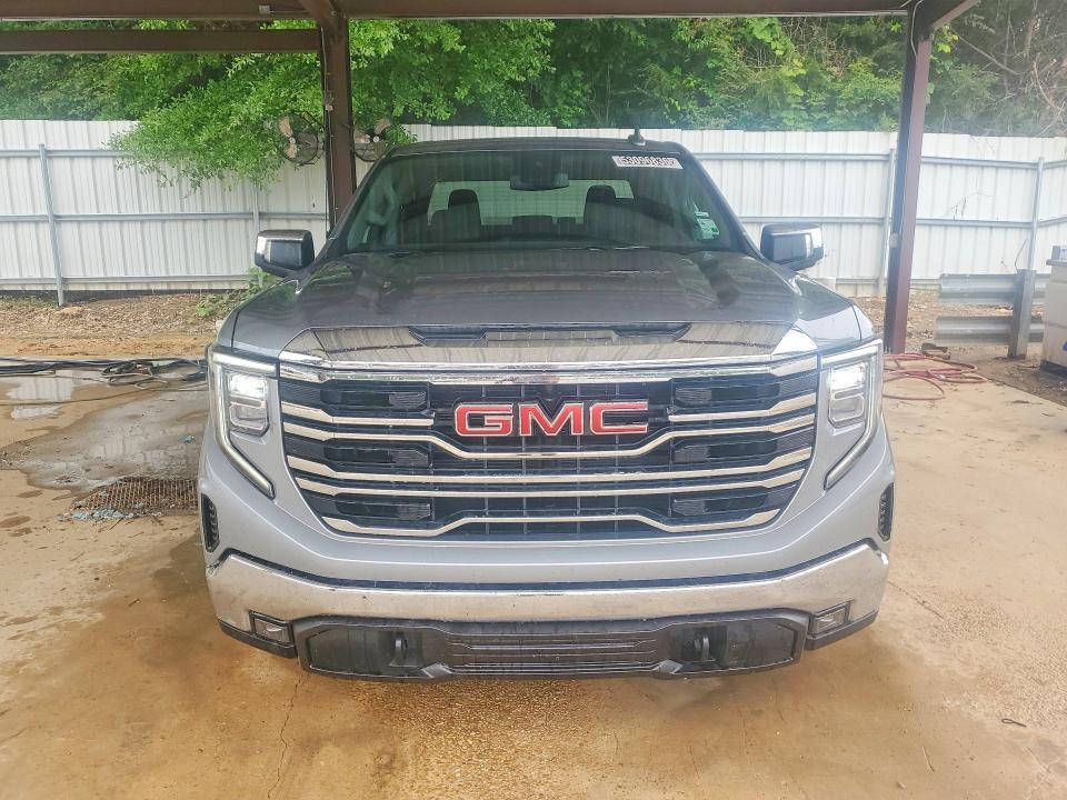 2026 GMC Sierra K1500 SLT