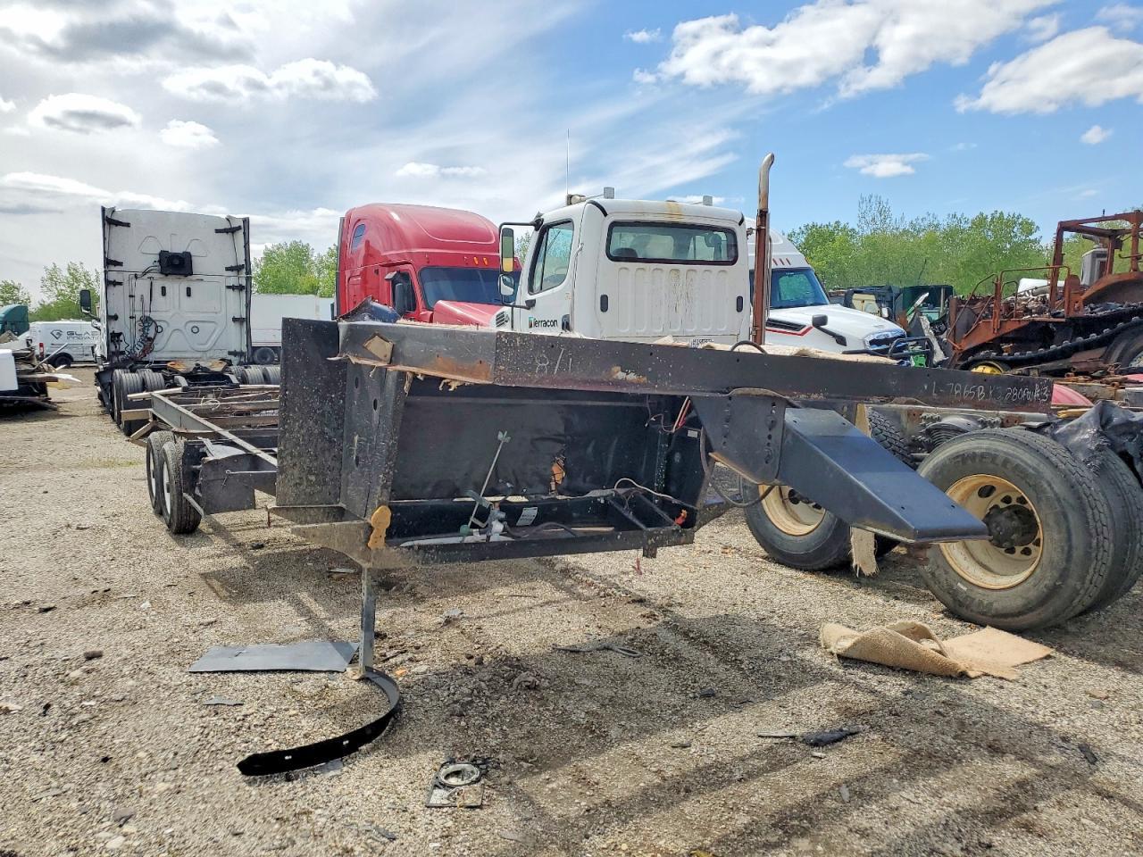 2006 Keystone Trailer
