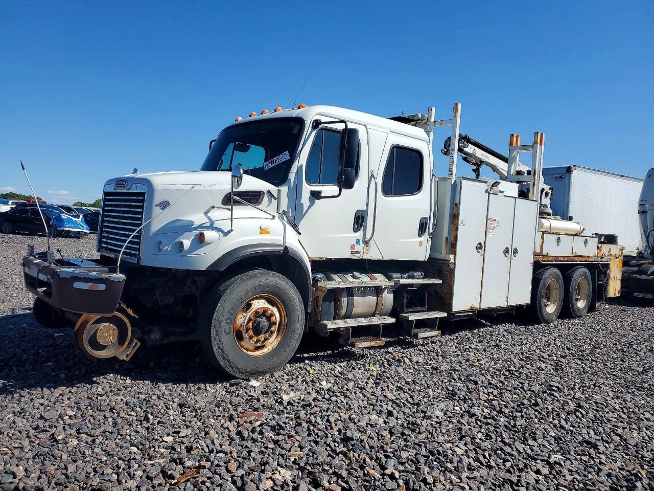 2012 Freigliner 2012 Freightliner Business Class M2 Utility / Serv