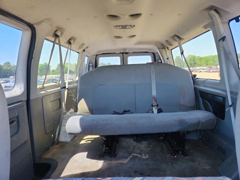 2014 Ford Econoline E350 Super Duty Wagon