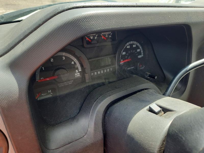 2010 Ford Econoline E450 Super Duty Cutaway Van