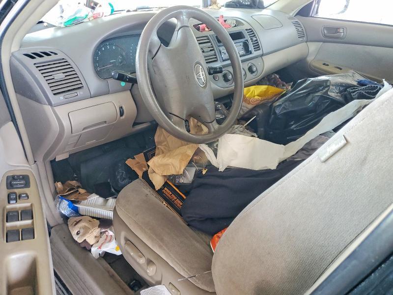2004 Toyota Camry le V6