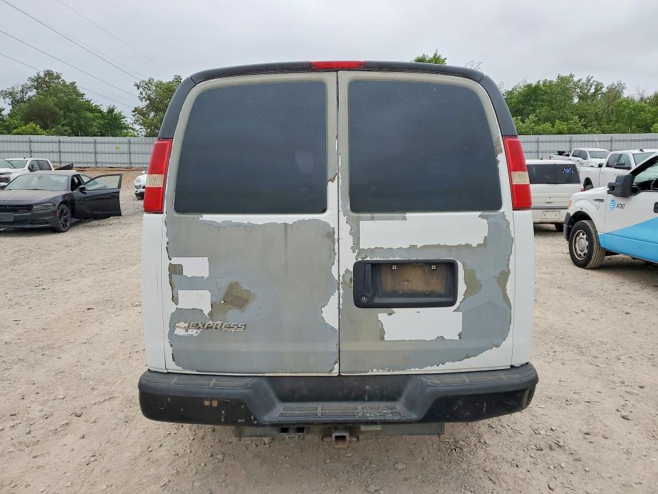 2009 Chev Express G3500