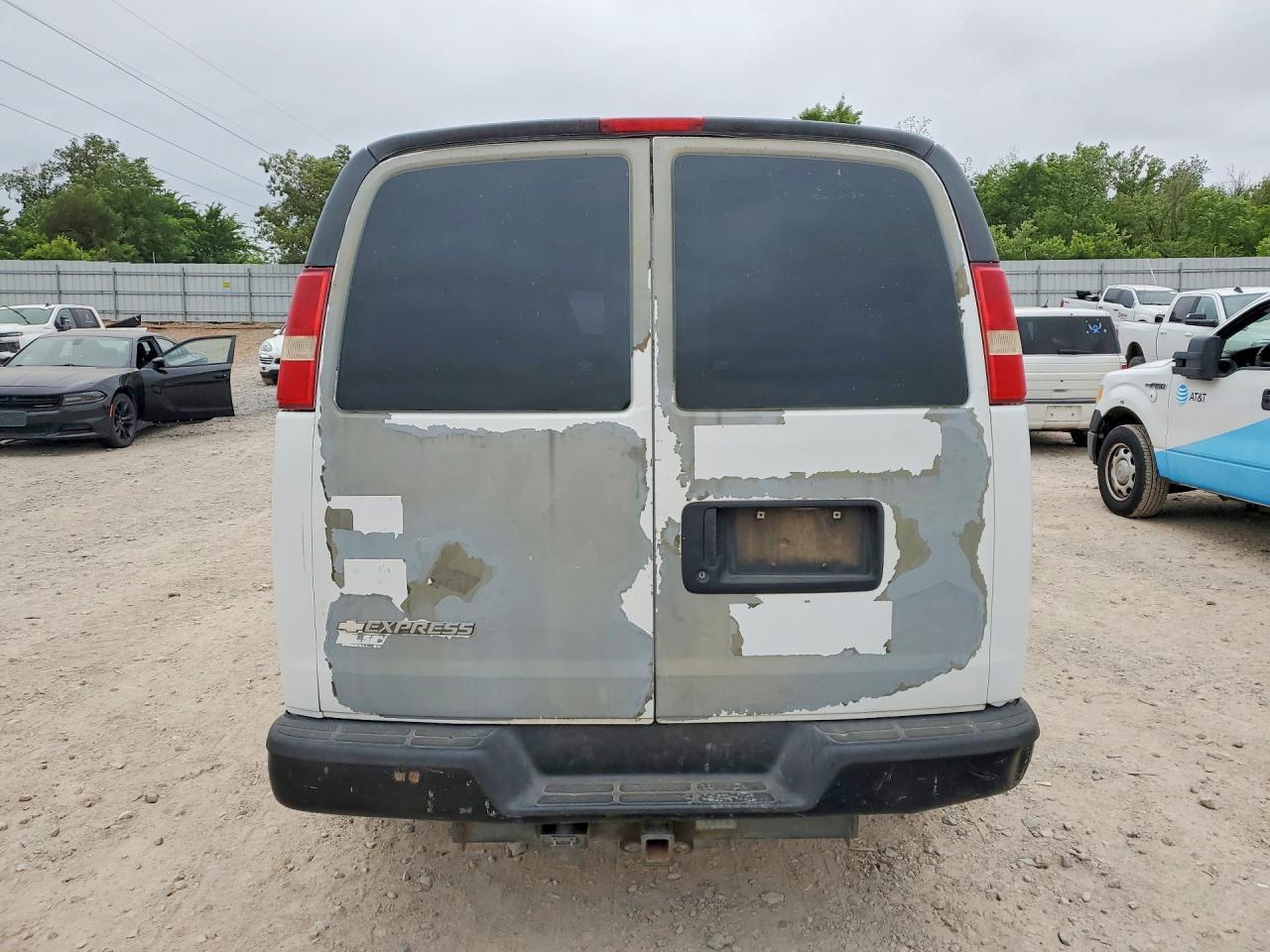 2009 Chev Express G3500