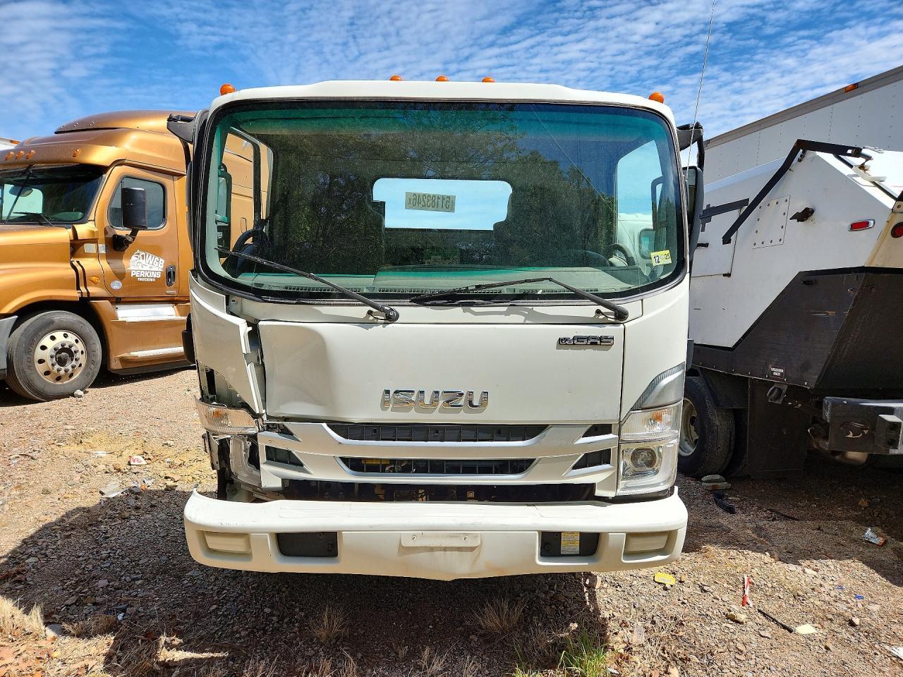 2023 Isuzu NPR HD-BOX Truck