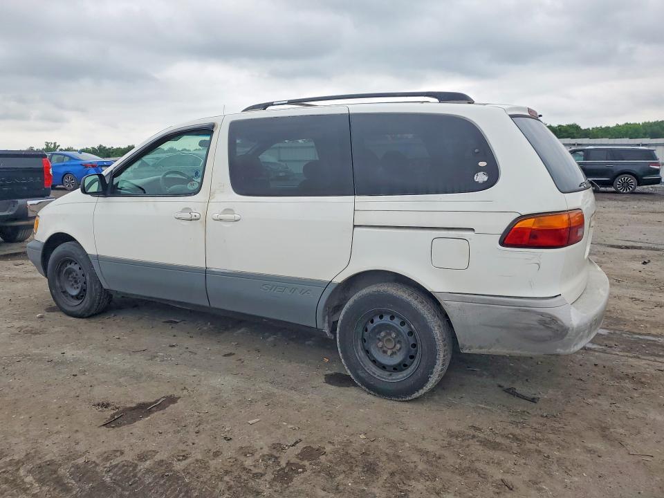 1999 Toyota Sienna le