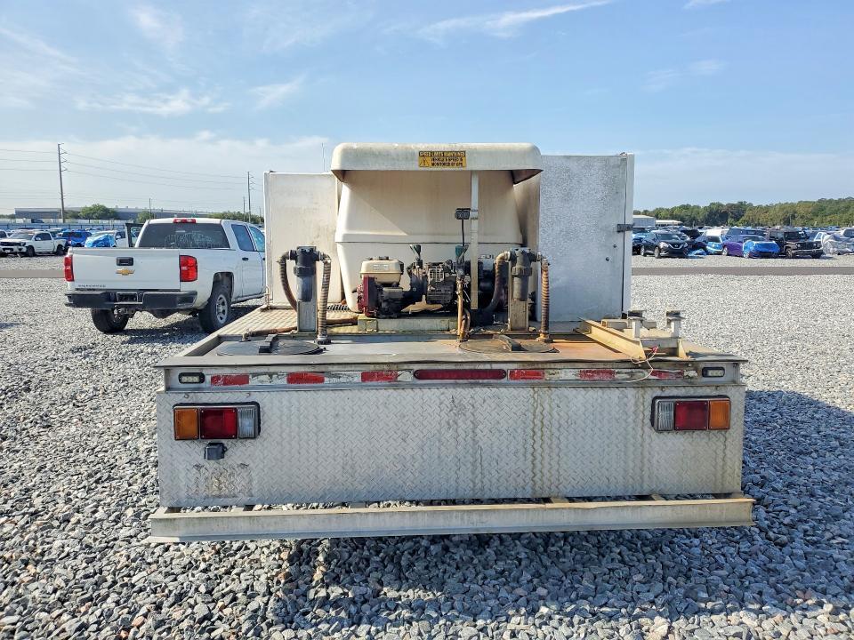2016 Isuzu NPR HD