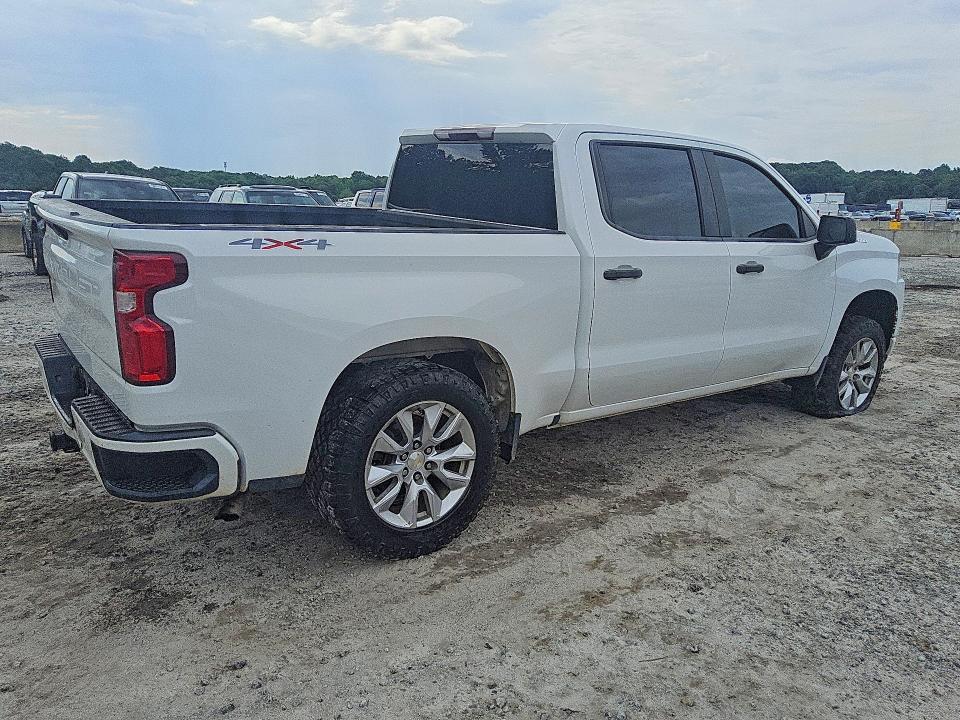 2021 Chevrolet Silverado K1500 Custom