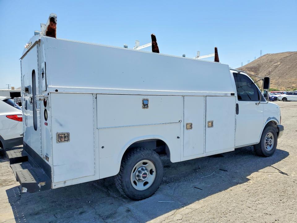 2006 GMC Savana Cutaway G3500