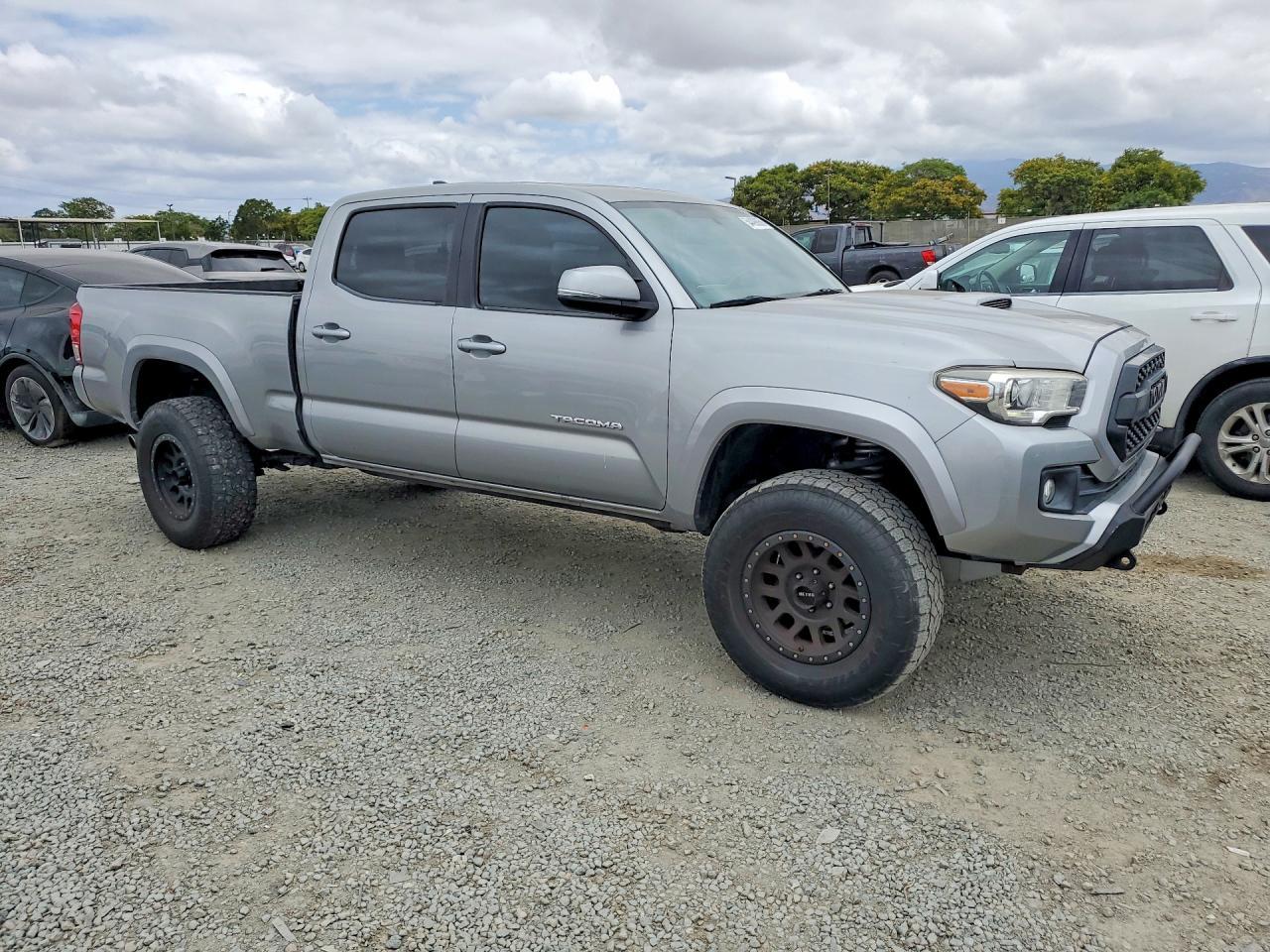 2016 Toyota Tacoma TRD Sport