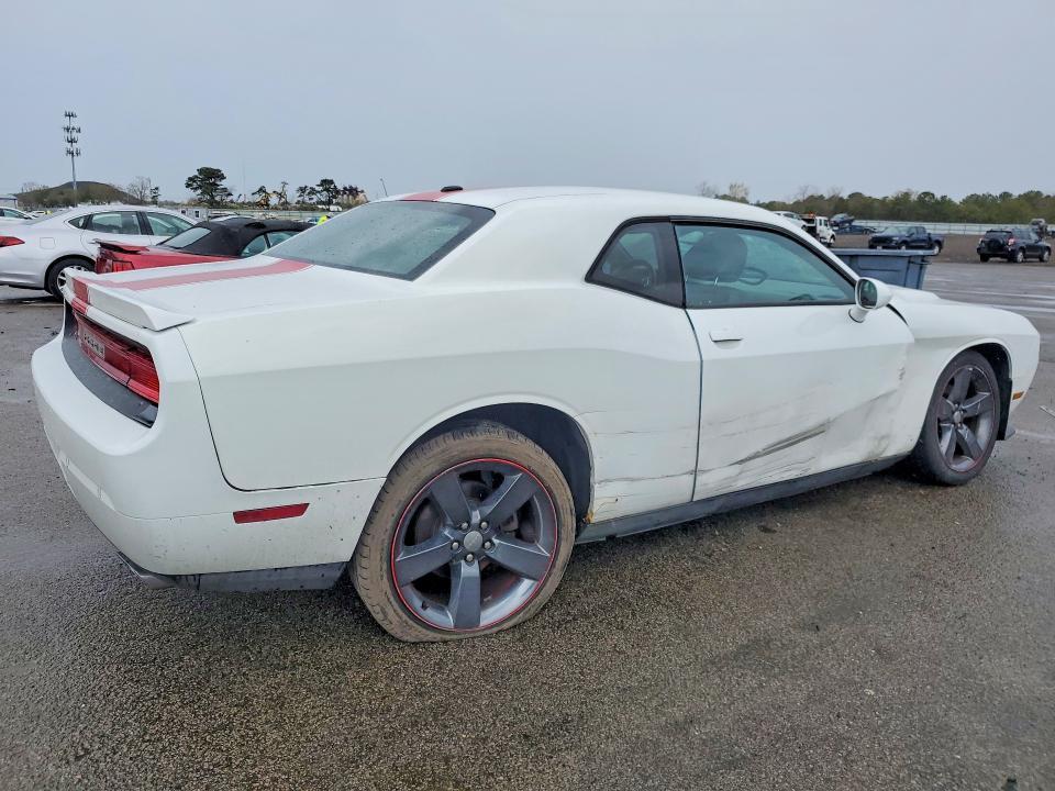 2013 Dodge Challenger sxt
