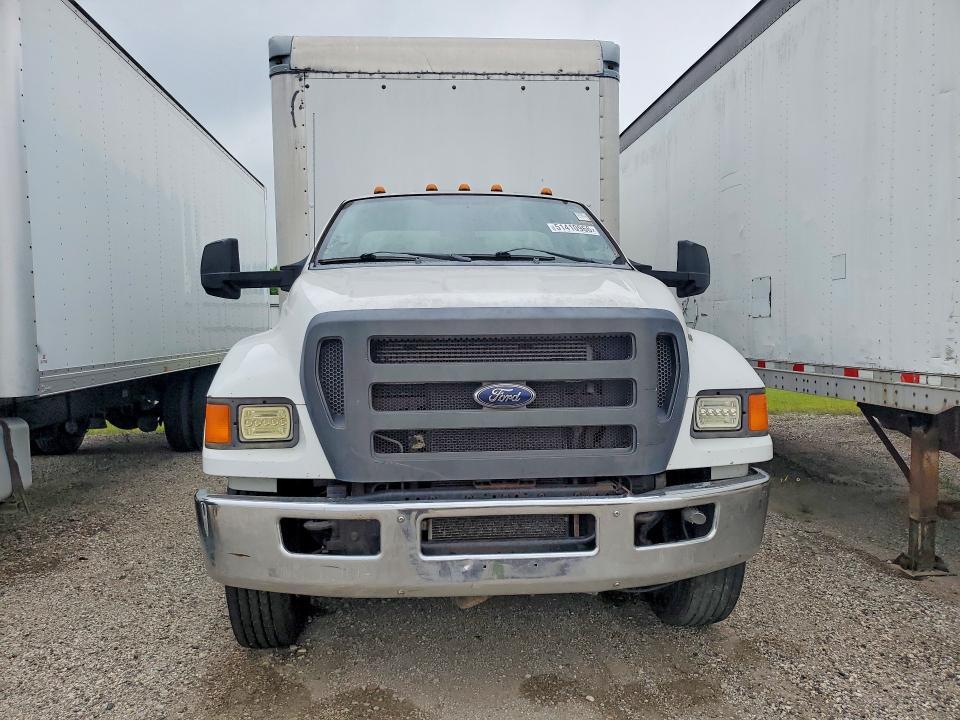 2012 Ford F750 Super Duty BOX Truck