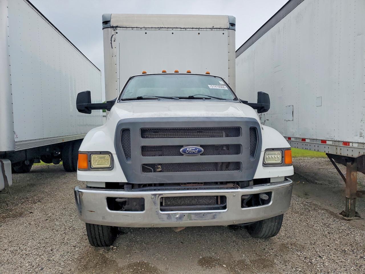 2012 Ford F750 Super Duty BOX Truck