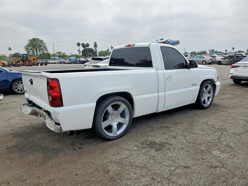 2003 Chevrolet Silverado C1500