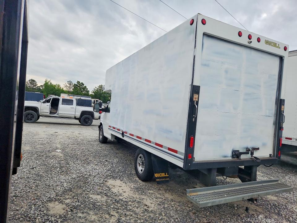 2021 Chev Rolet Express BOX Truck