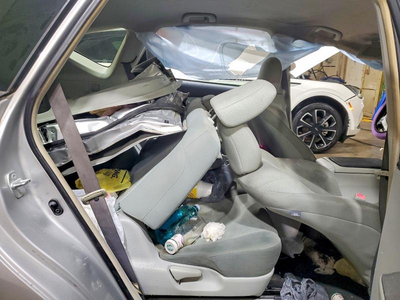 2014 Toyota Prius v two