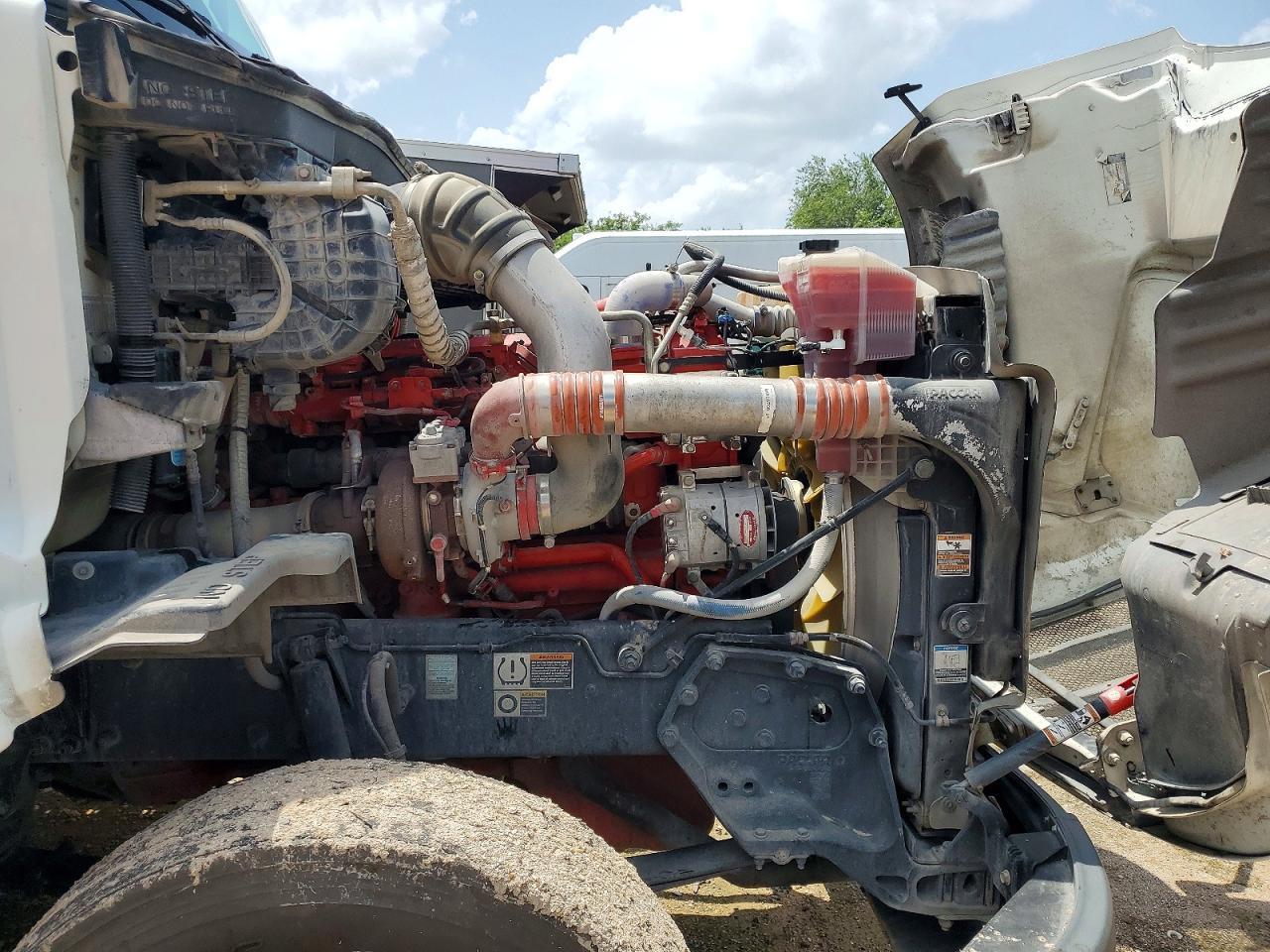 2018 Peterbilt 579 Semi Truck