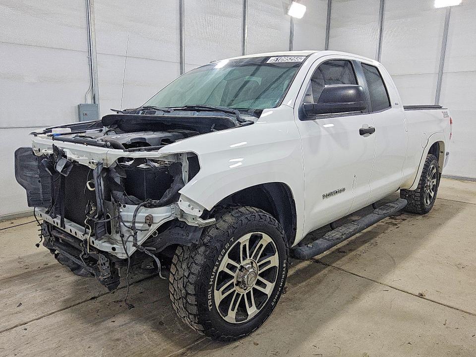 2015 Toyota Tundra SR5