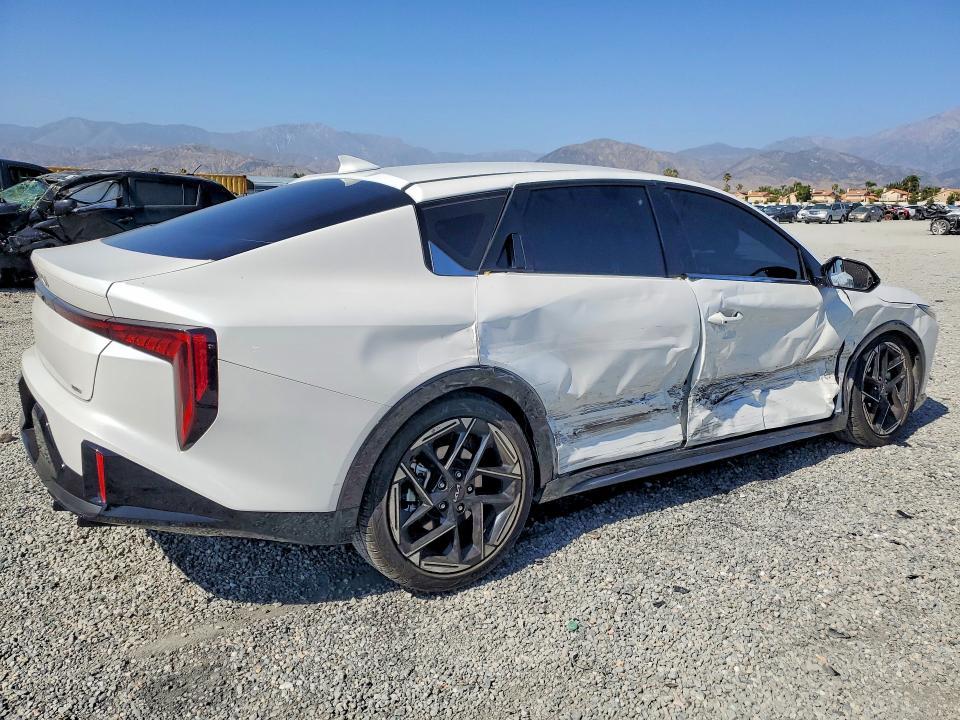 2025 KIA K4 gt Line