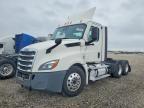 2020 Freigliner 2020 Freightliner Cascadia 126 Semi Truck