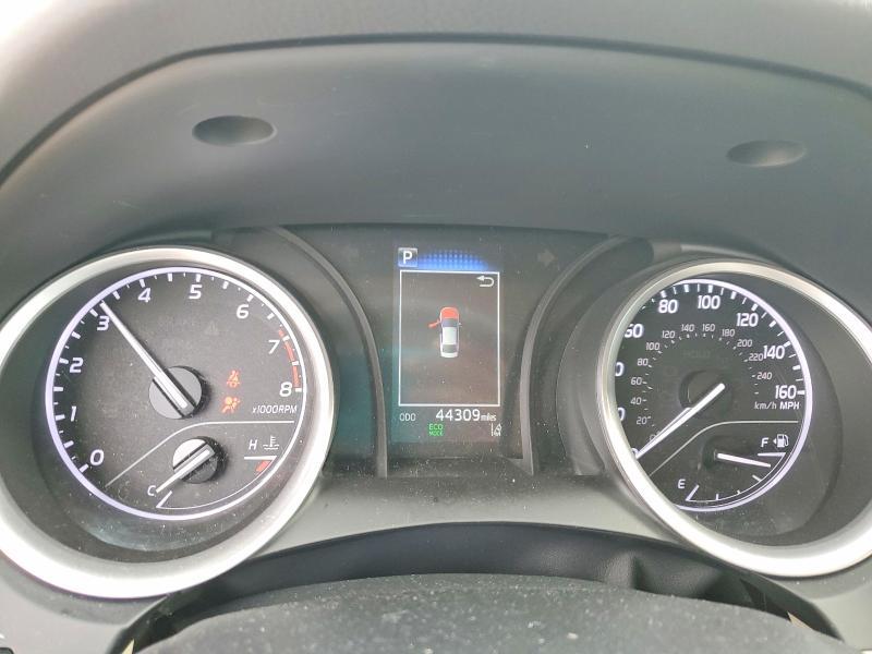 2024 Toyota Camry le