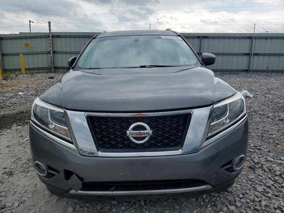 2015 Nissan Pathfinder sv