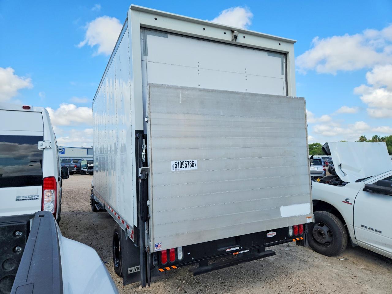 2022 International GM515 BOX Truck