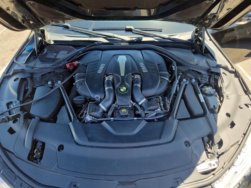 2016 BMW 750 i