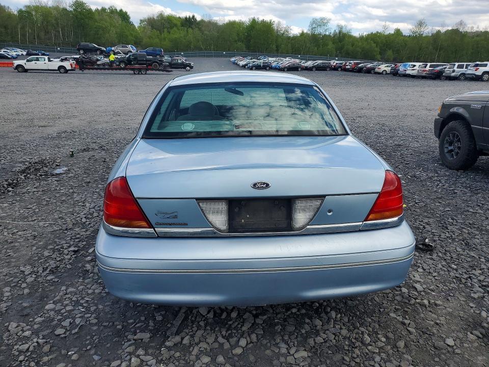 2001 Ford Crown Victoria