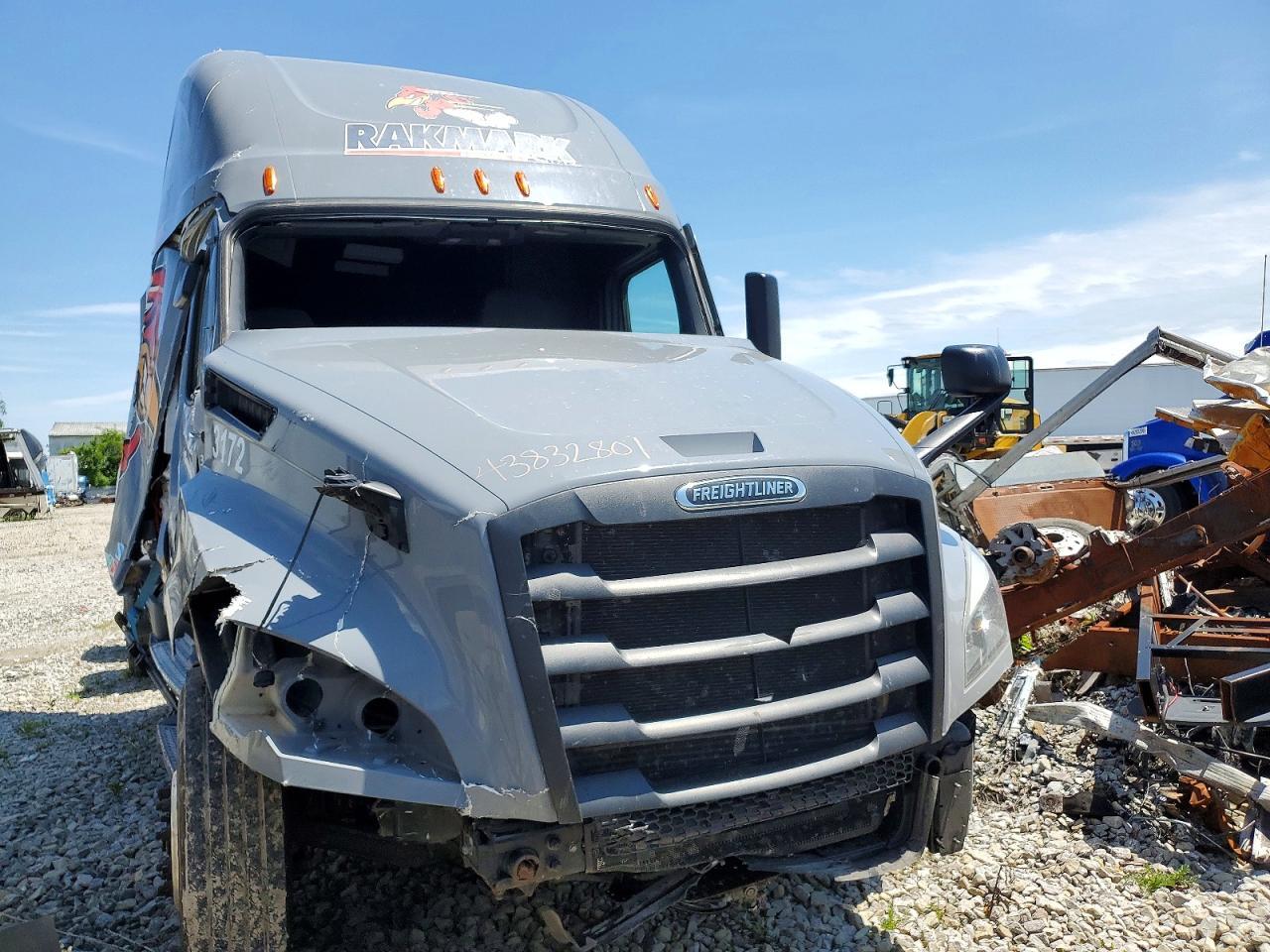 2023 Freigliner 2023 Freightliner Cascadia 126 Semi Truck