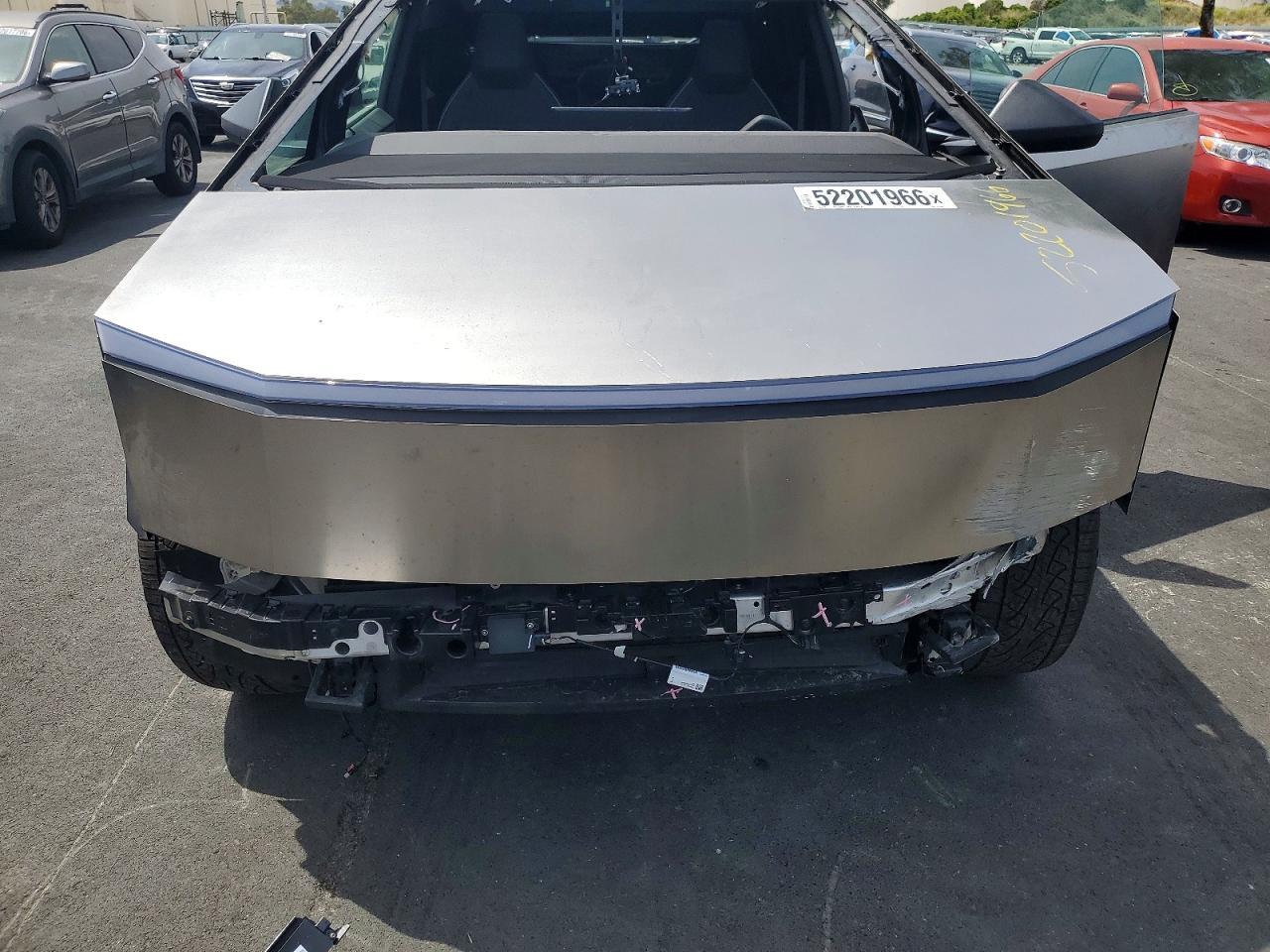 2024 Tesla Cybertruck