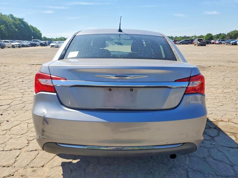 2014 Chrysler 200 lx