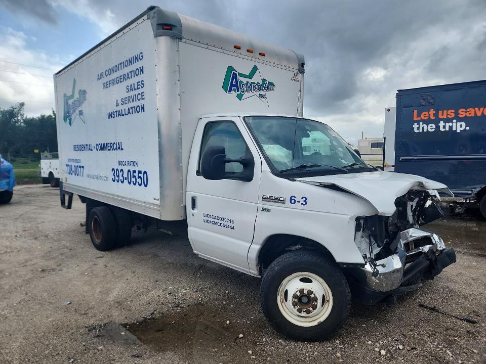 2016 Ford E350 BOX Truck