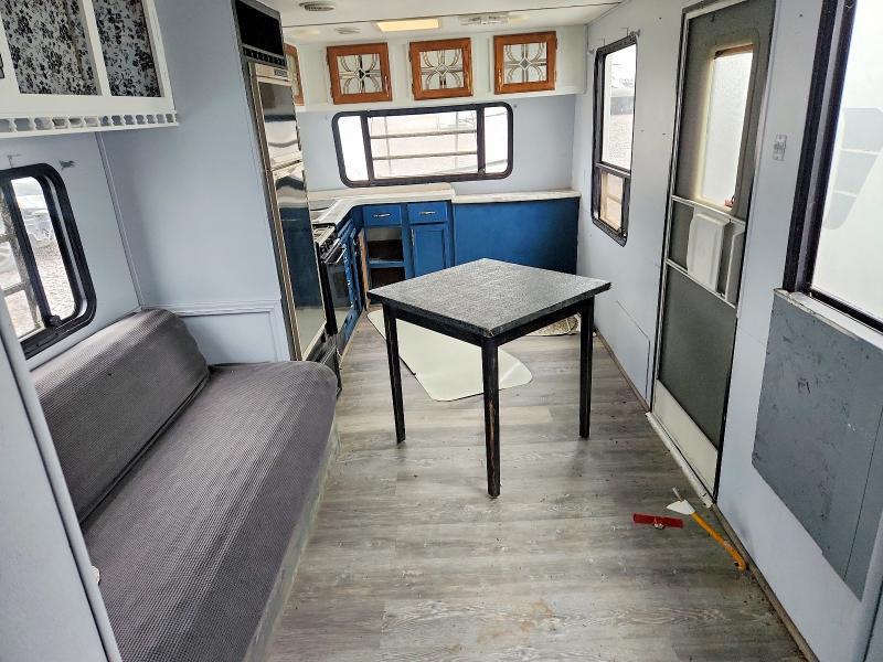 1995 Gulf Stream Conquest Camper