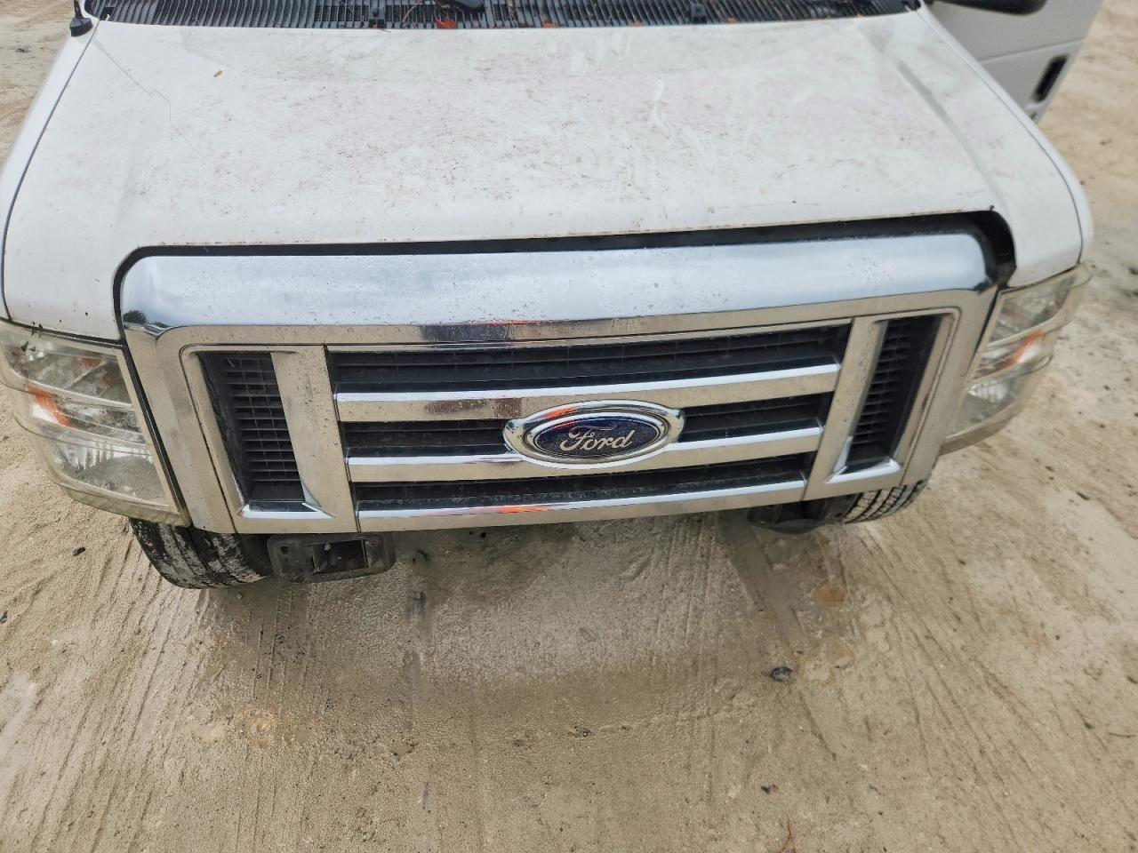 2013 Ford Econol 250