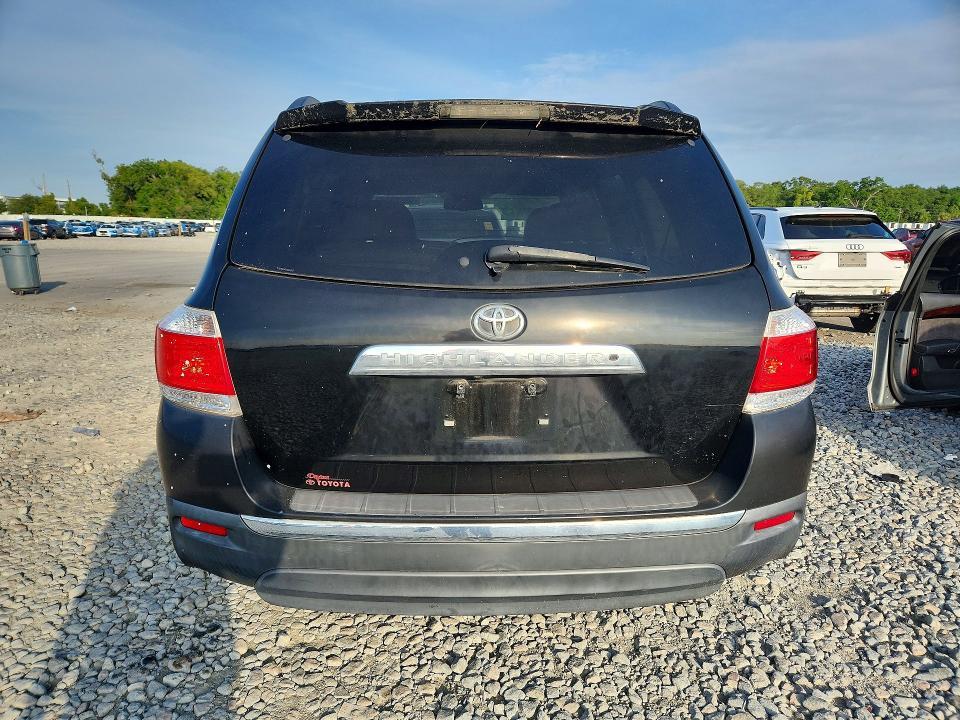 2012 Toyota Highlander se