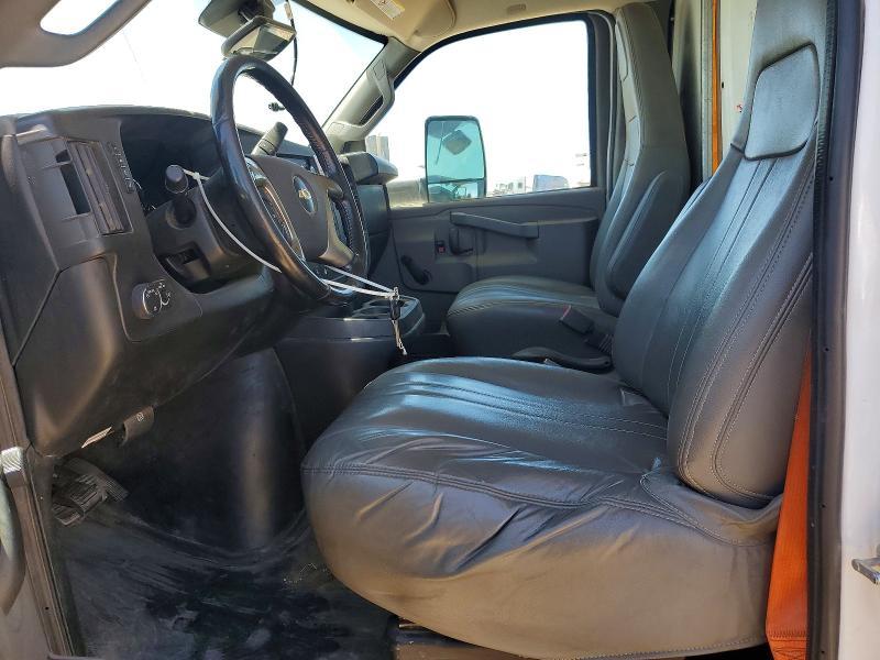2019 Chevrolet Express G3500 box Truck