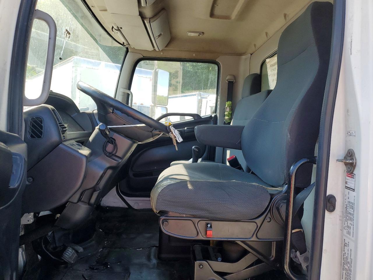 2017 Hino 258/268 BOX Truck