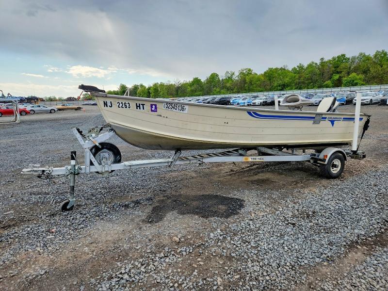 1983 Grumman Boat