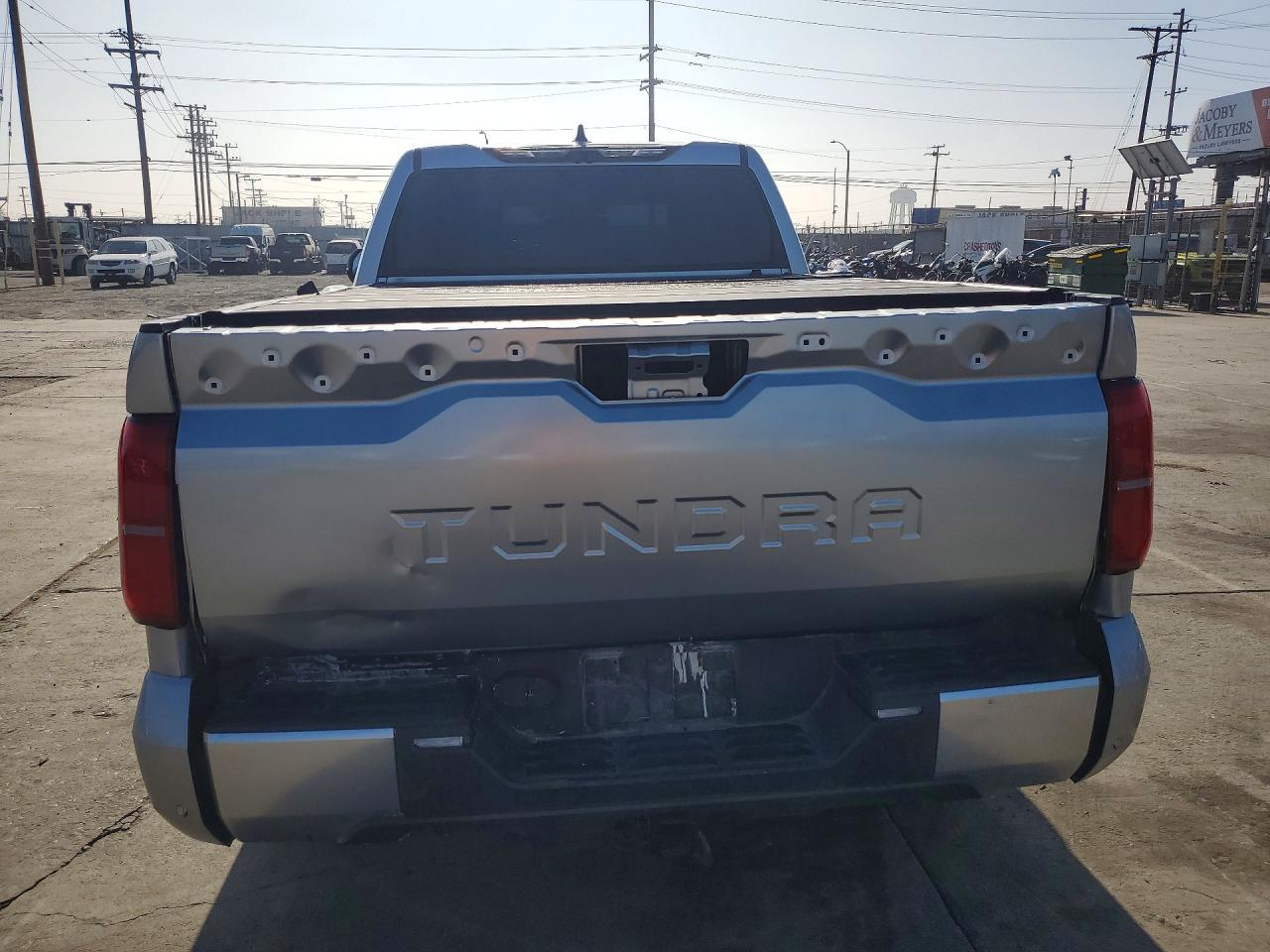 2022 Toyota Tundra Crewmax Limited