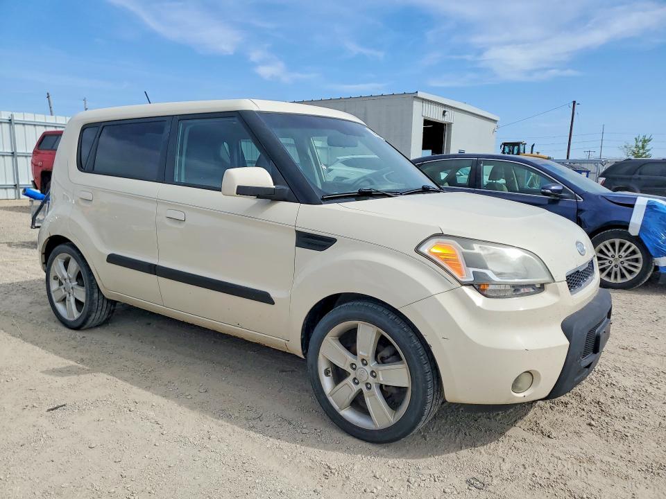 2010 KIA Soul +