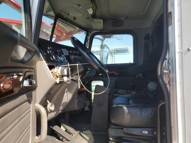 2019 Peterbilt 389 Car Hauler Truck
