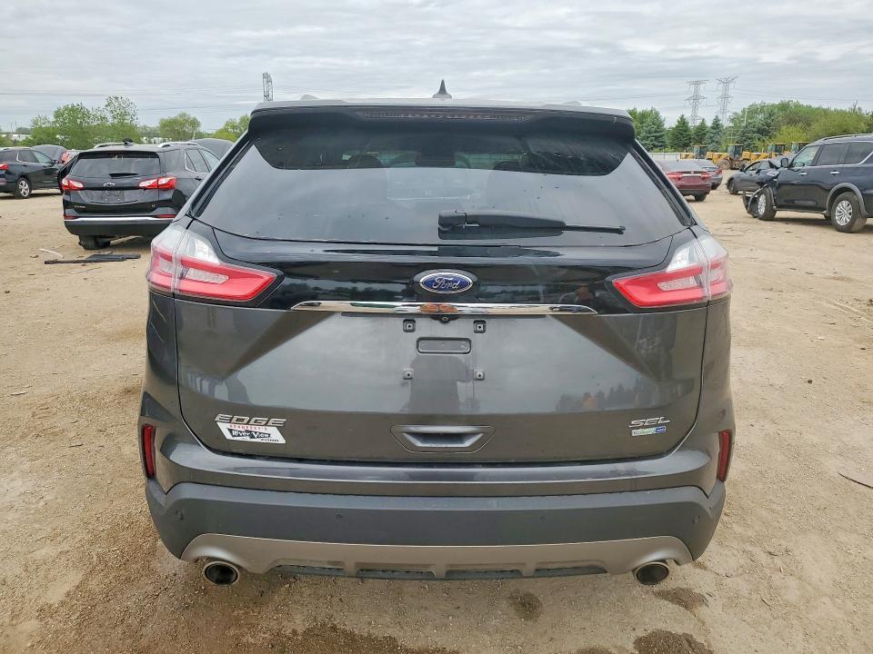 2019 Ford Edge sel