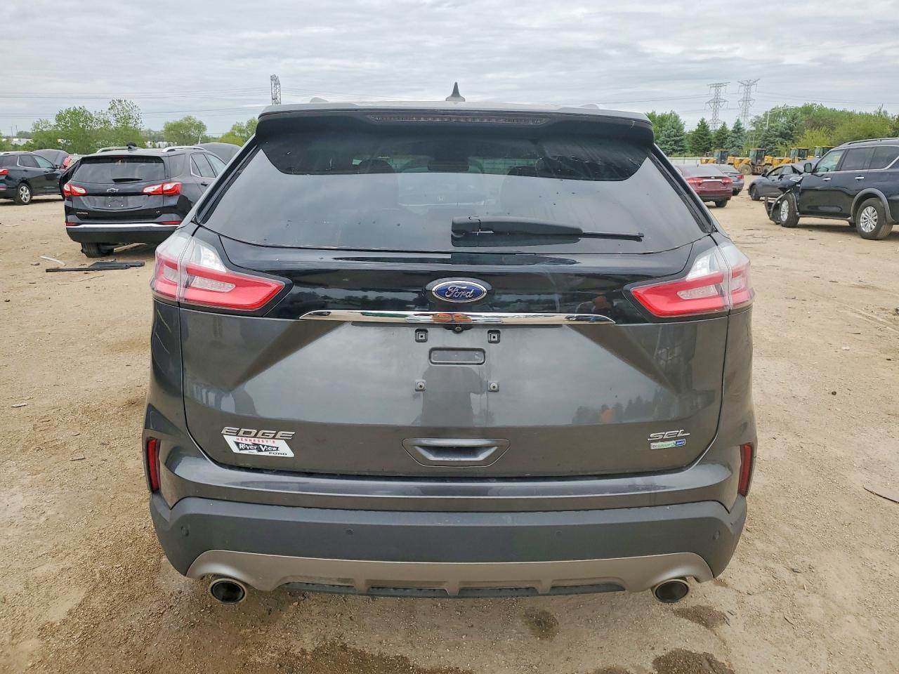 2019 Ford Edge sel