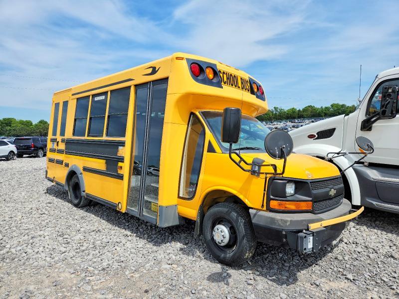 2012 Chev Express G4500