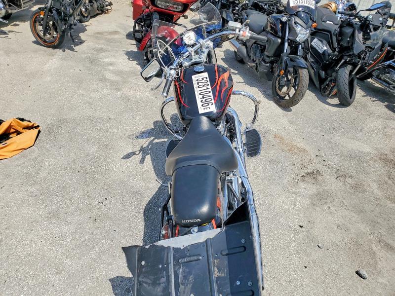 2005 Honda VT1100 C2
