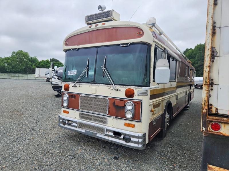 2013 Bluebird Wanderlodge RV